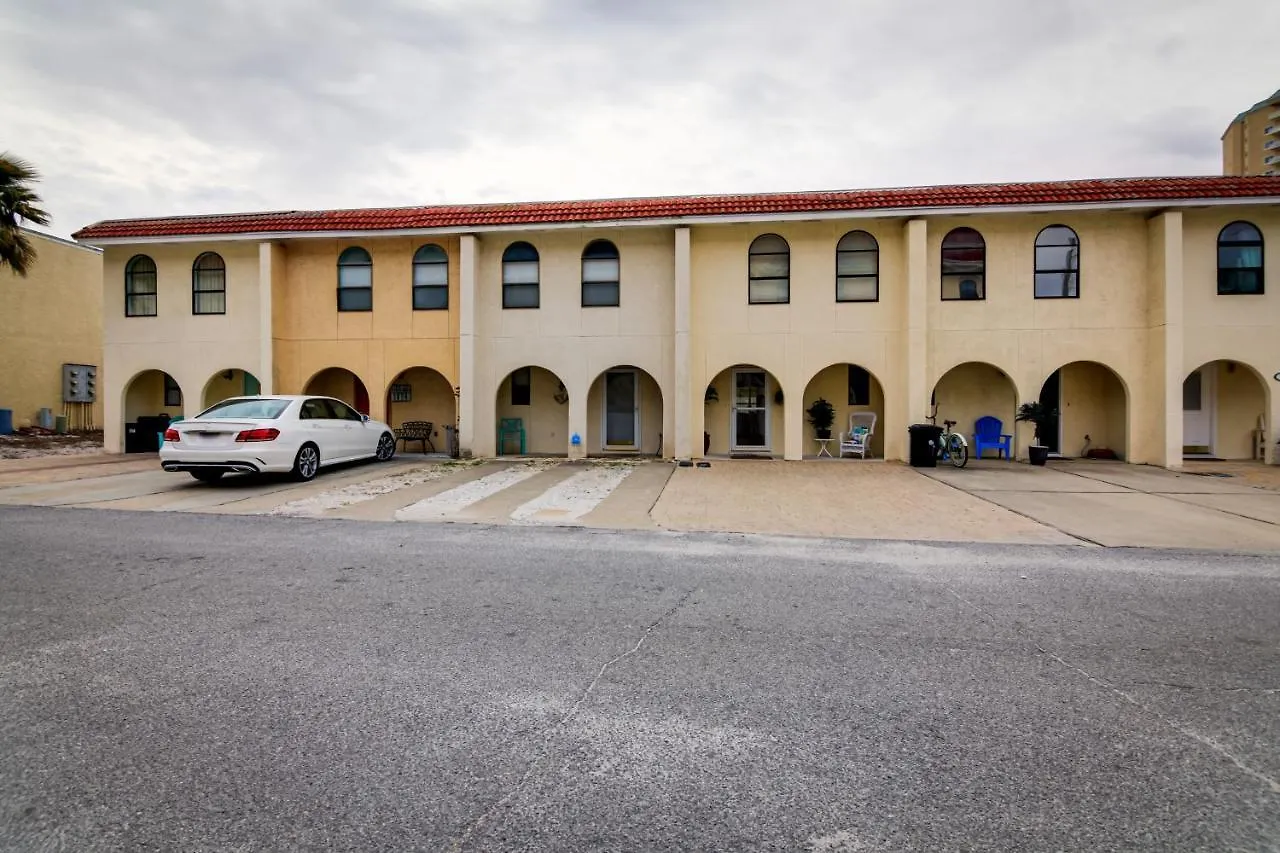 Destin Townhome With Balcony - Walk To The Beach! Holiday home